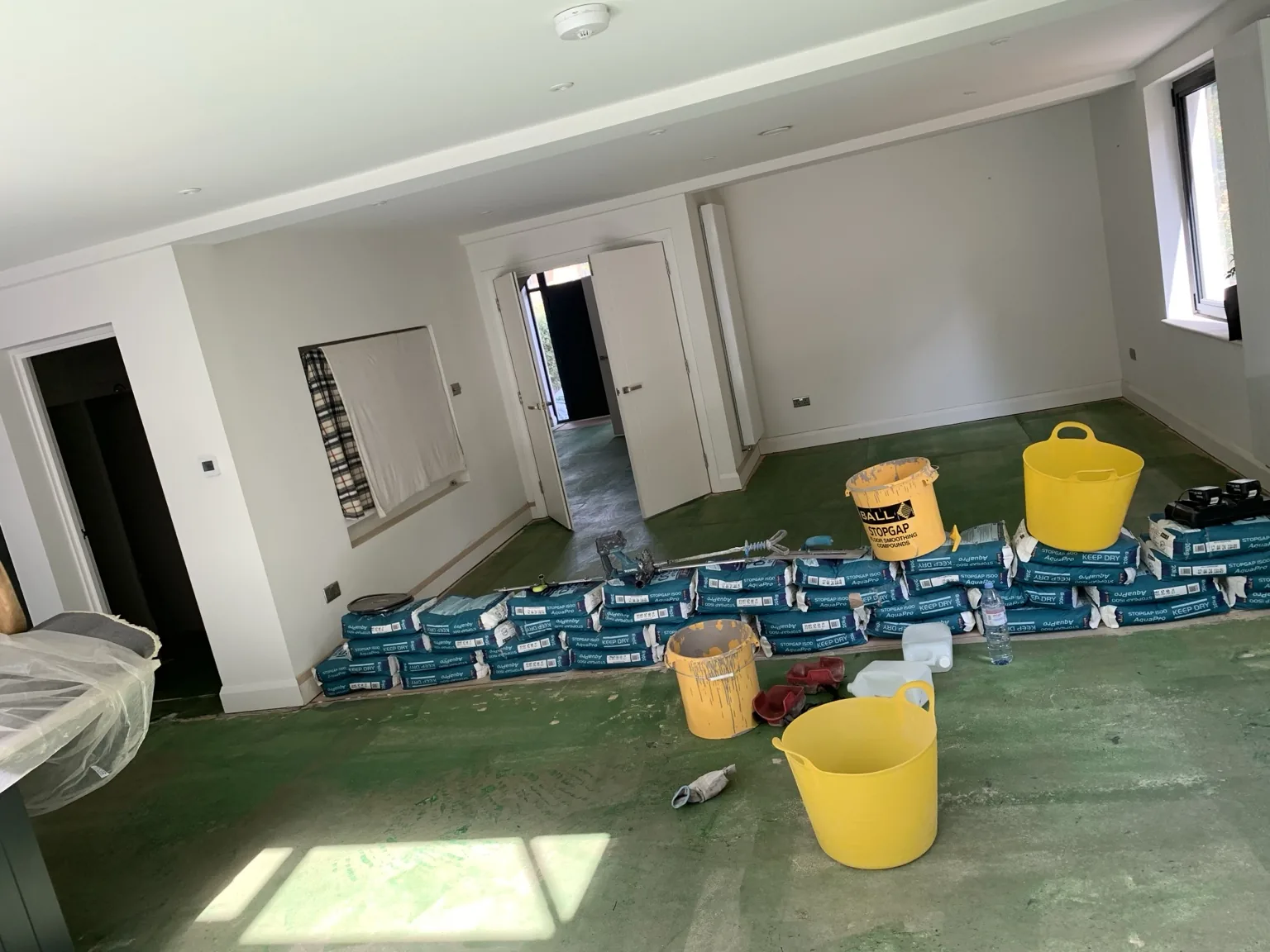 Primer at Berkhamsted substrate interface